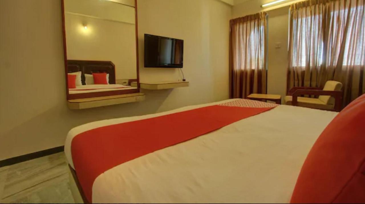 Hotel Padmam Madurai Ngoại thất bức ảnh