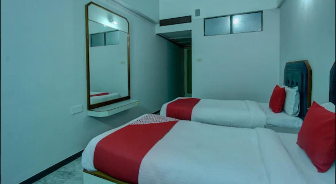 Hotel Padmam Madurai Ngoại thất bức ảnh