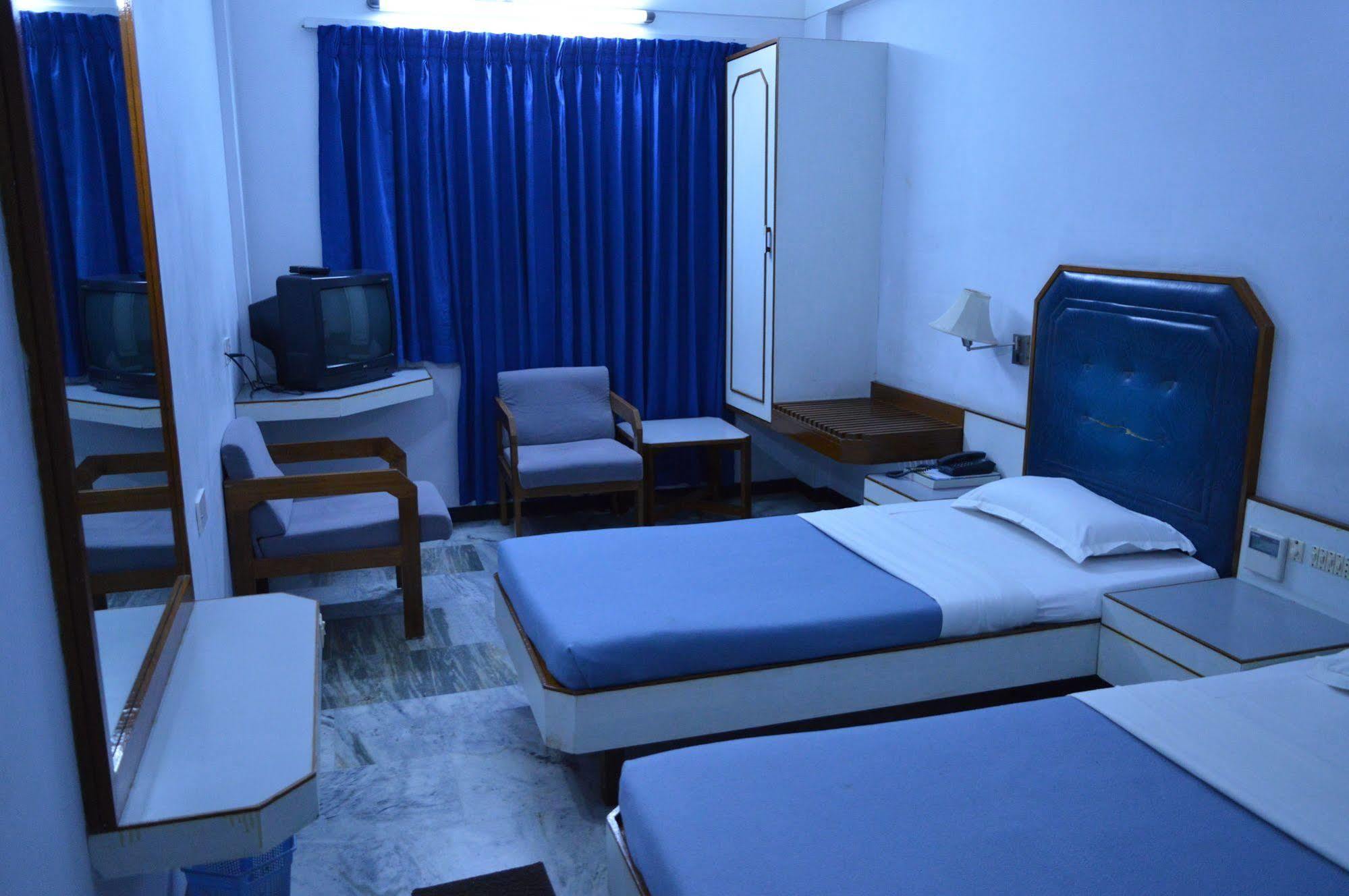 Hotel Padmam Madurai Ngoại thất bức ảnh